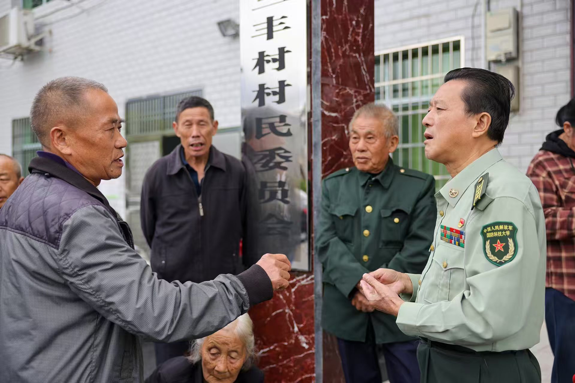 dc8b3cff8f71803de070d64bdf2295af.jpg dc8b3cff8f71803de070d64bdf2295af.jpg